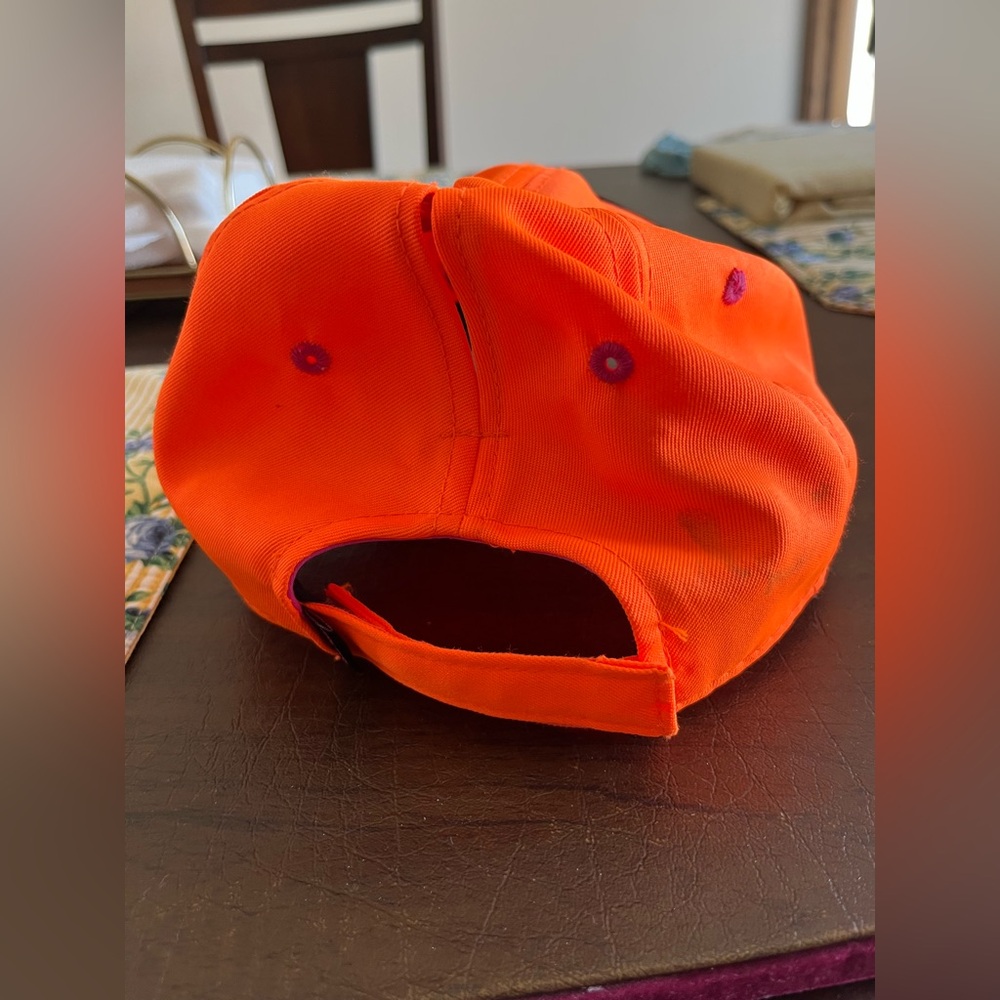 ORANGE HAT - Picture 5 of 10